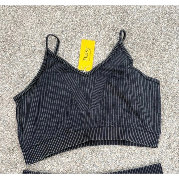 Daisy Two-Piece Ribbed Workout Set Black/Dark Grey Bra & Biker Shorts NWT- XXXL - Picture 2 of 5